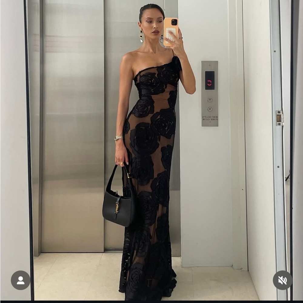 Elegant Black One Shoulder Dress